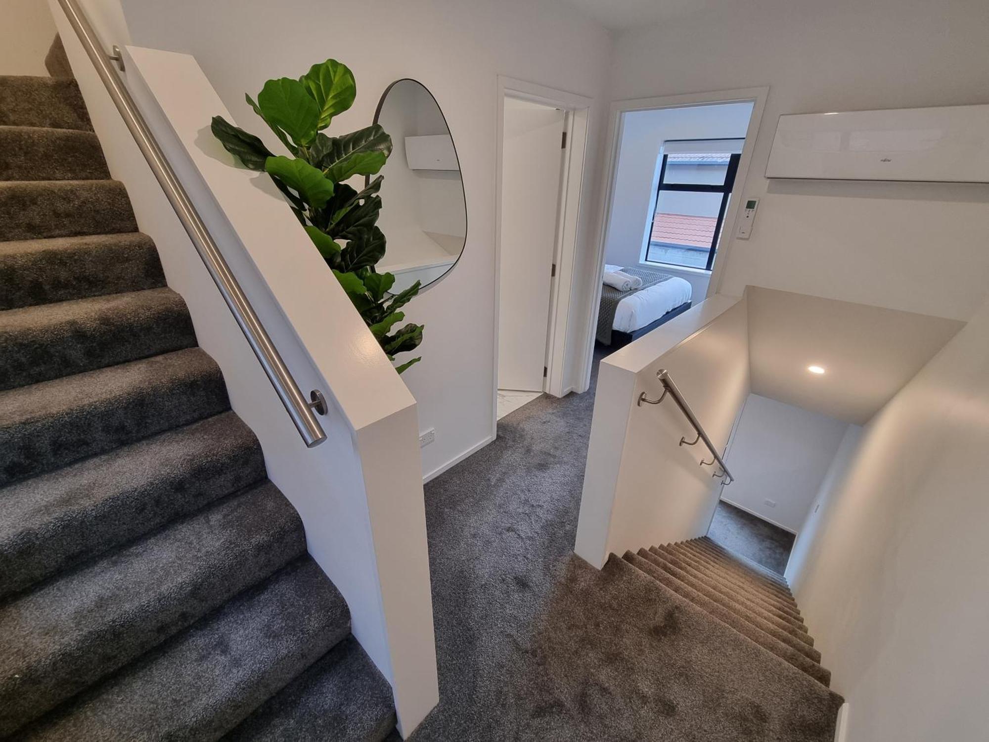 Cloud Nine Elegant Escape Awaits Apartment Christchurch Ngoại thất bức ảnh