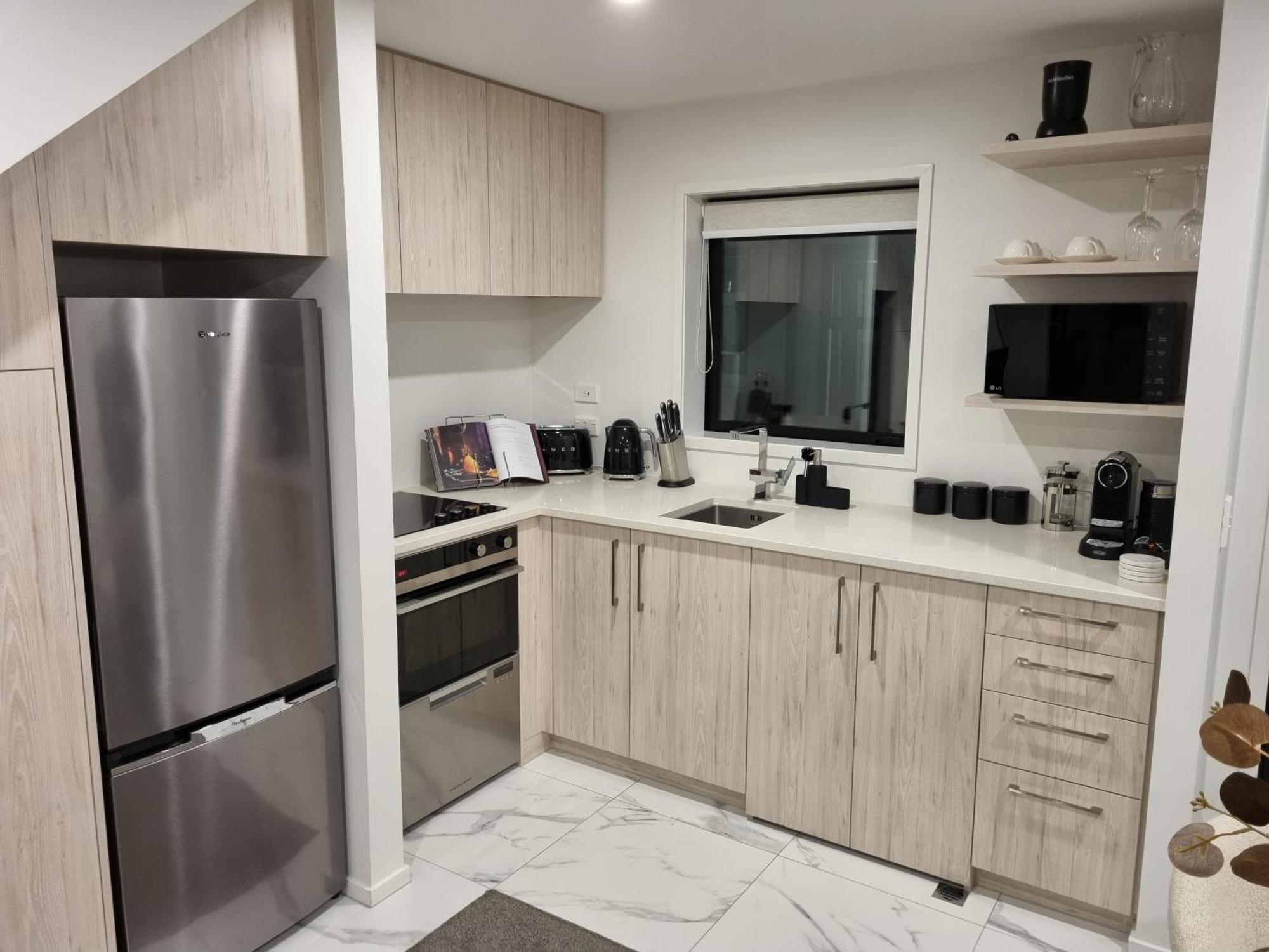 Cloud Nine Elegant Escape Awaits Apartment Christchurch Ngoại thất bức ảnh